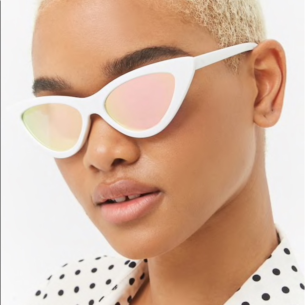 Cat-Eye Frame Sunglasses